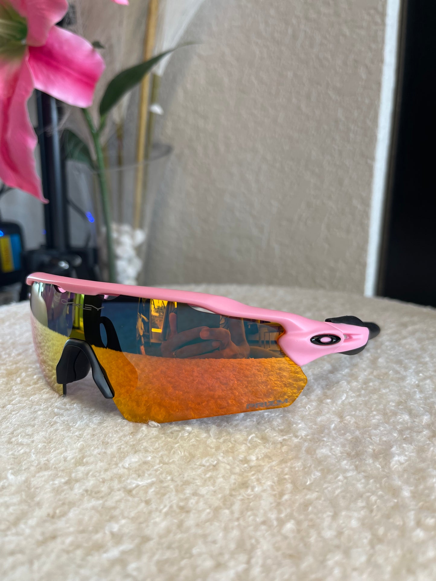 Pink & Black Prizm Litmus Sunglasses🩷🖤