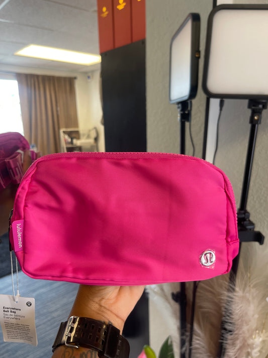 HOT PINK BELT BAG💝