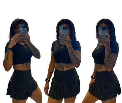 A.M SPORT SET.🖤🤍 (CROP TOP & FALDA PANTALON)