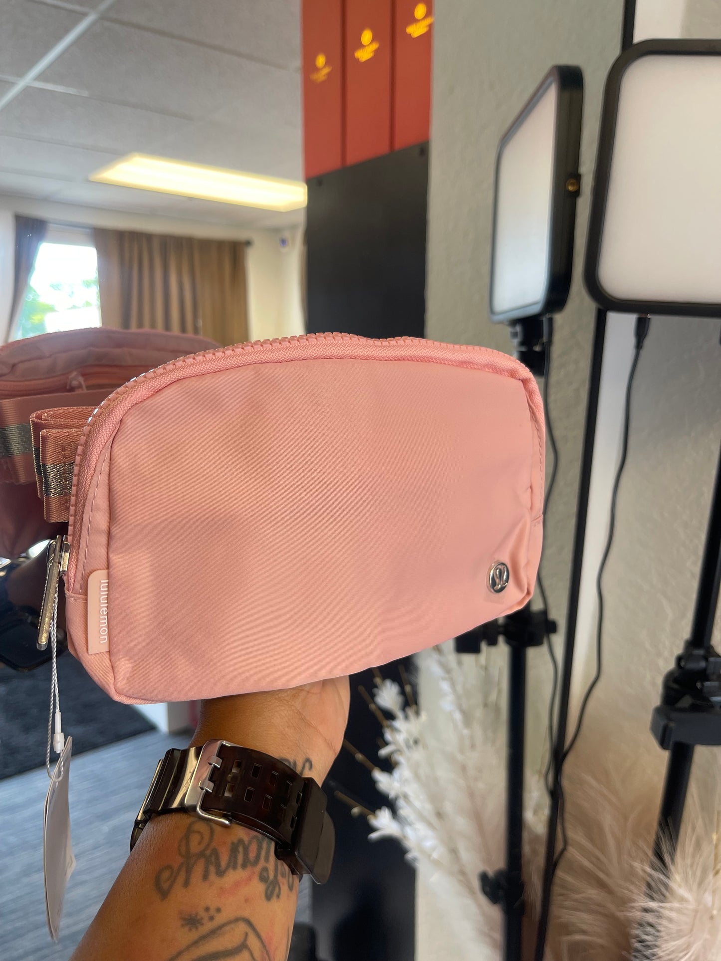 Guava Belt Bag💗