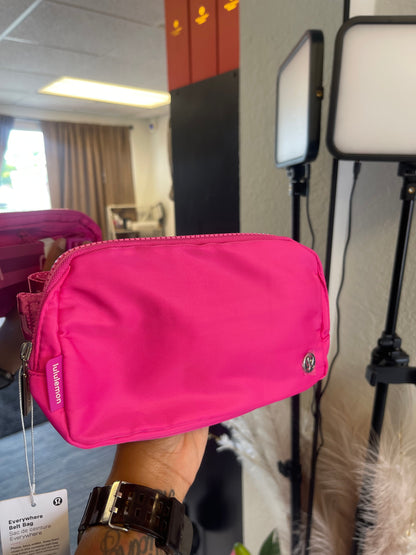 HOT PINK BELT BAG💝