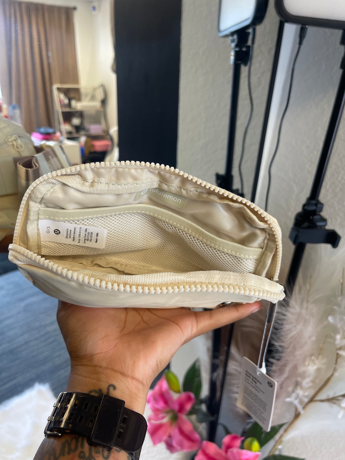 BEIGE BELT BAG!💛