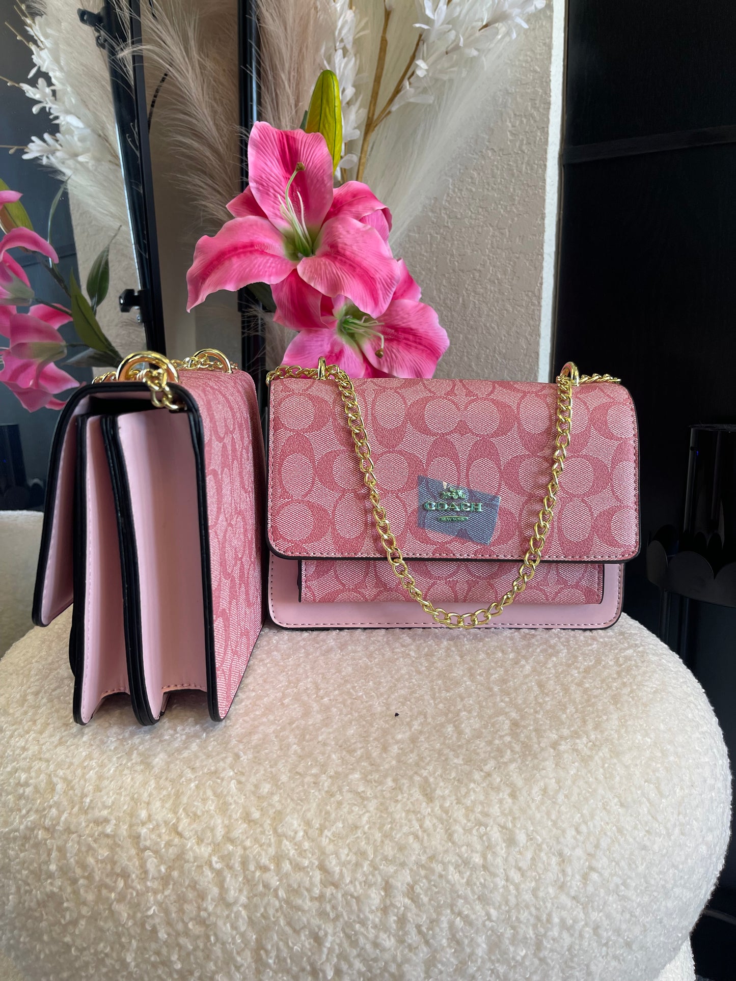 PINK; Medium Purse 👛