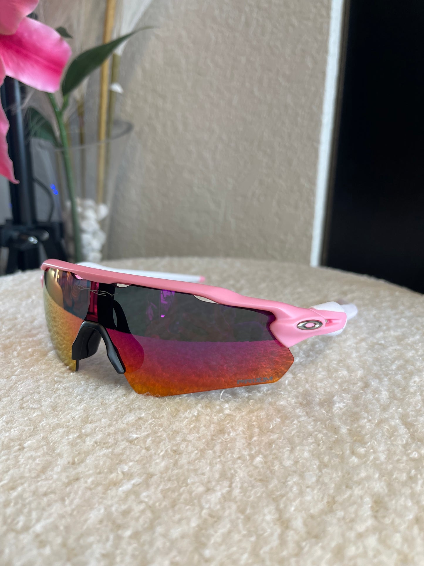 Pink & Prizm Litmus Sunglasses💗