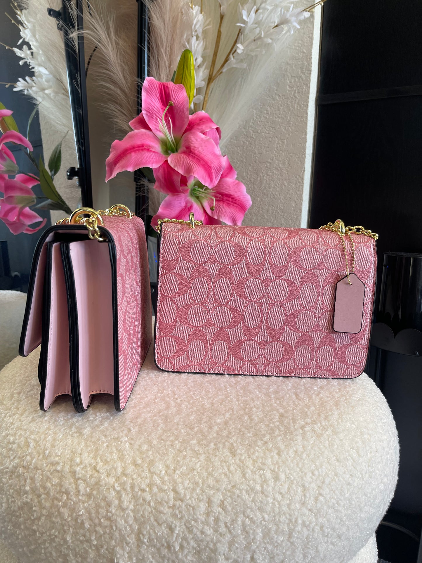PINK; Medium Purse 👛