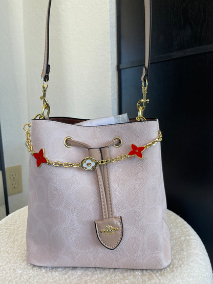 Pretty Purses! 🔥