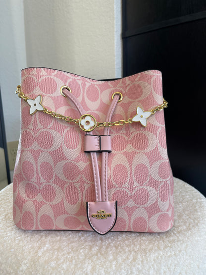 Pretty Purses! 🔥