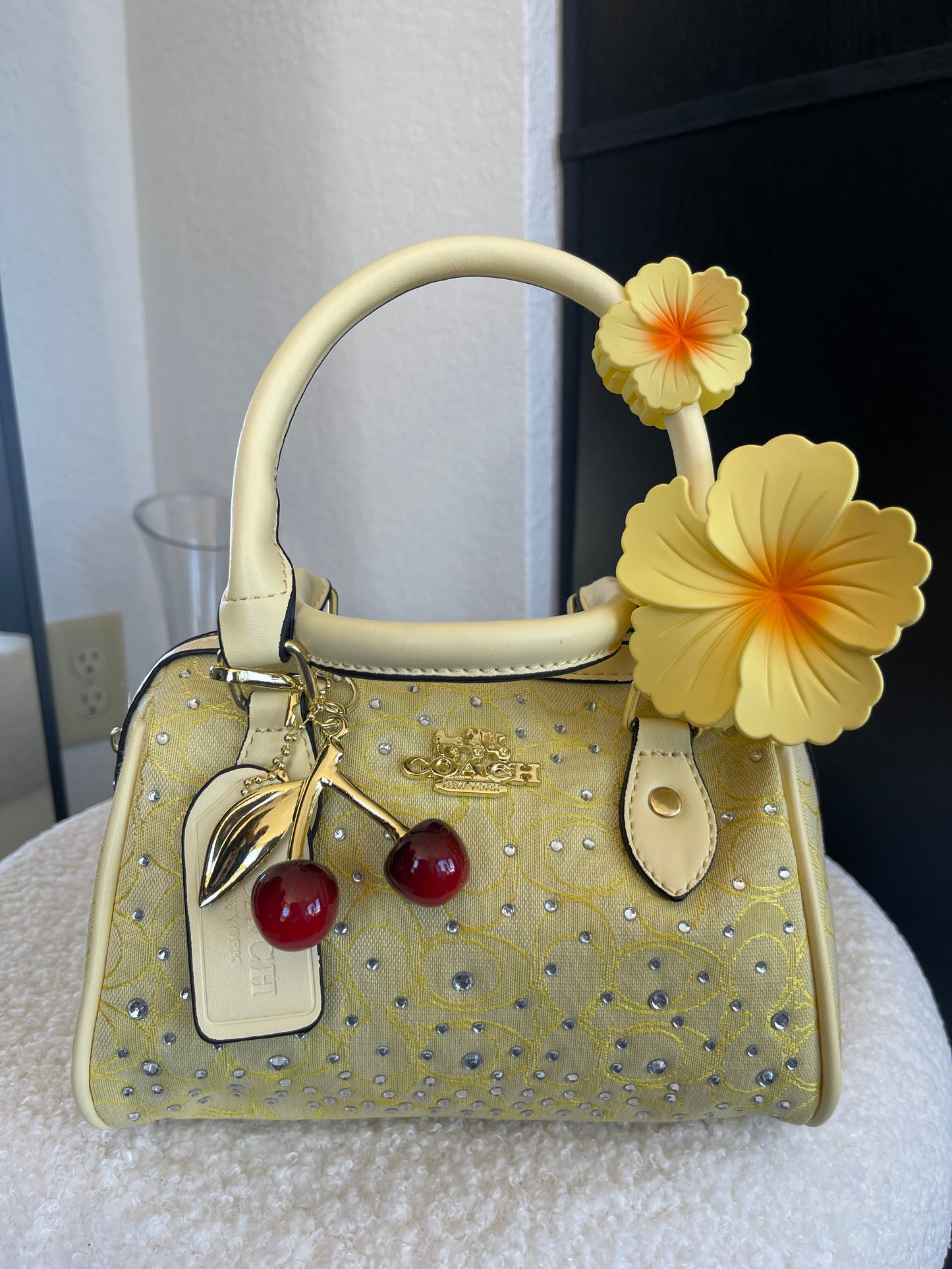 Small Purses & Hair Clips🌼