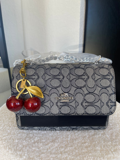 PRETTY/FASHION PURSES! 👛