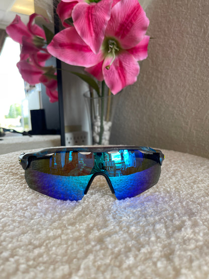MARBLE GRAY AND BLUE SUNGLASSES