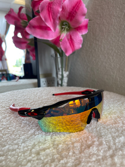 RED & GLOSSY BLACK SUNGLASSES