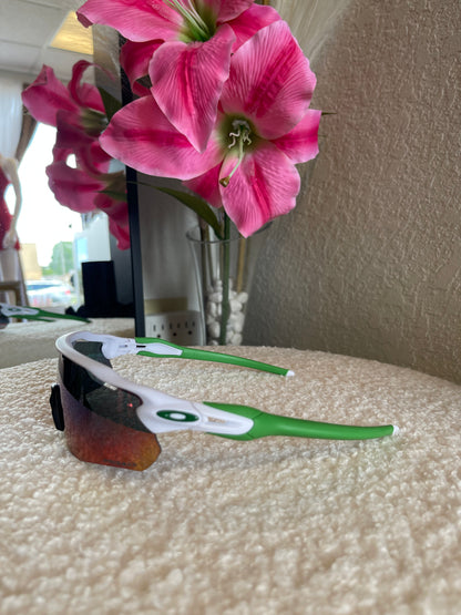 GREEN & WHITE SUNGLASSES