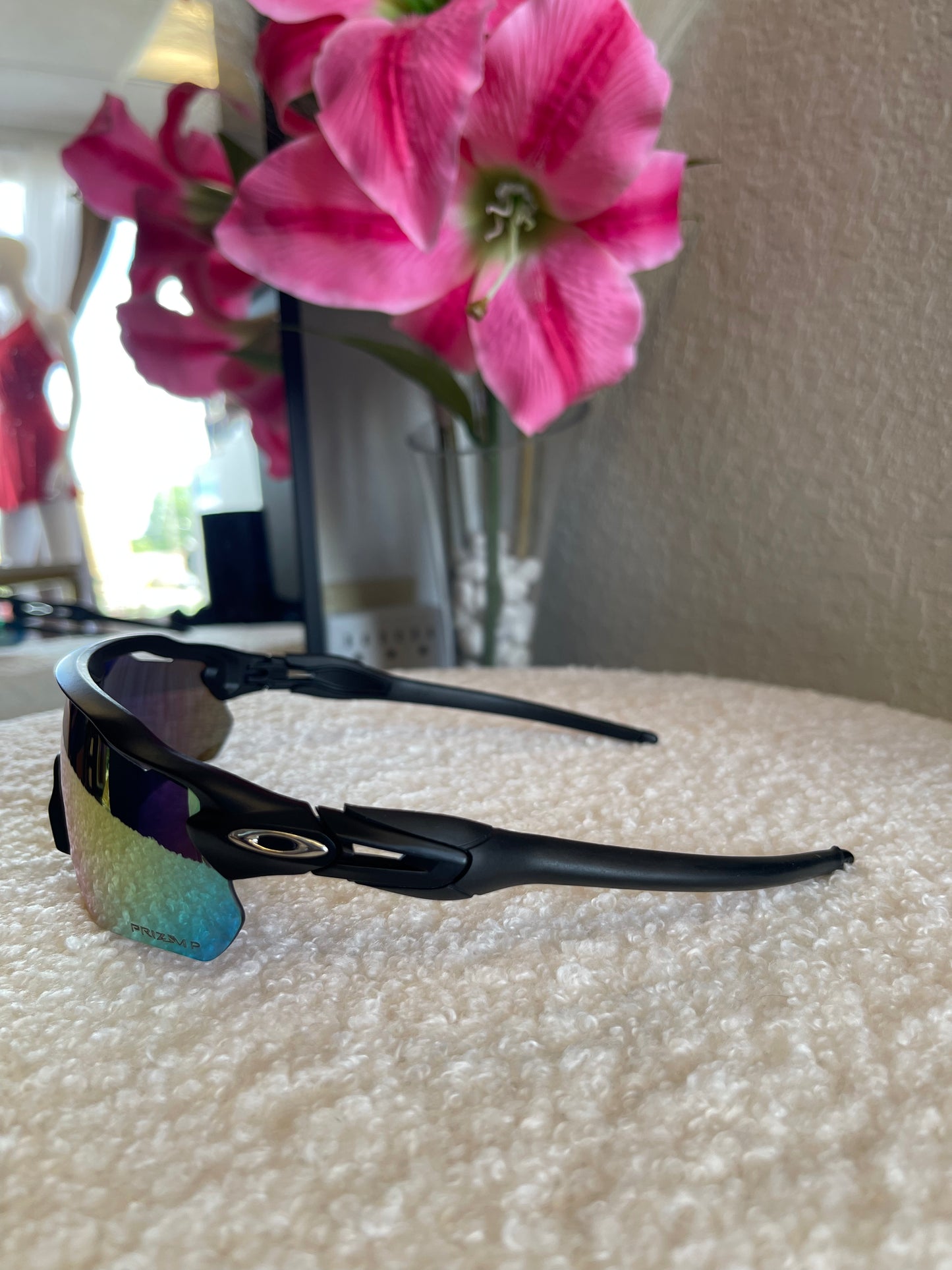 BLACK & LITMUS STYLE SUNGLASSES