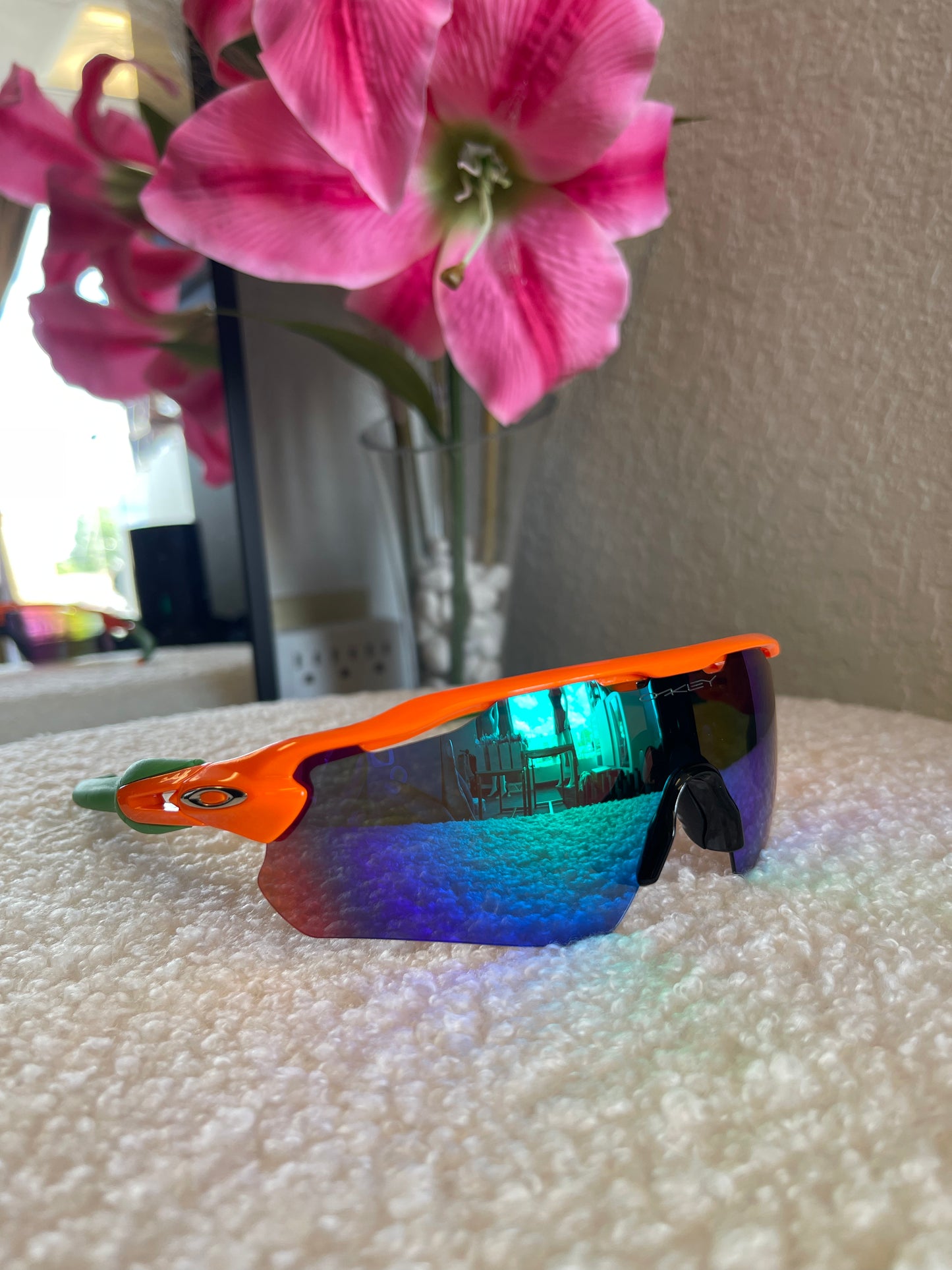 ORANGE & GREEN SUNGLASSES