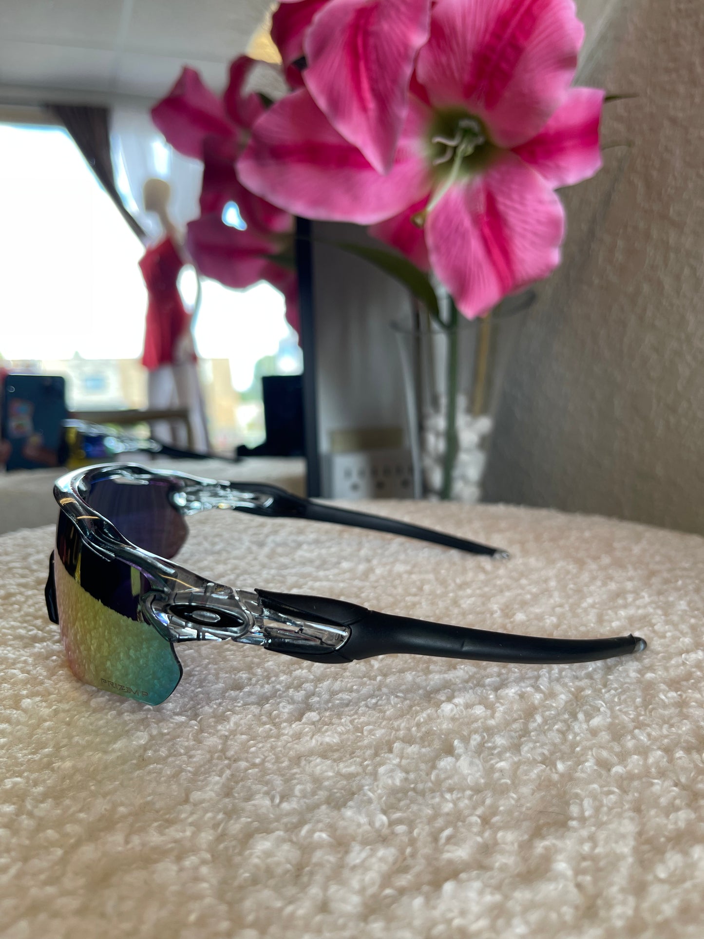 CLEAR & BLACK LITMUS SUNGLASSES