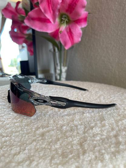 CLEAR & BLACK SUNGLASSES