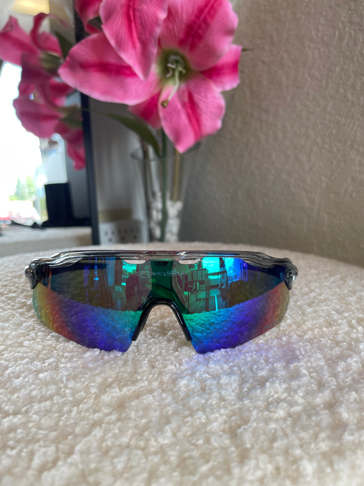 CLEAR & BLACK SUNGLASSES