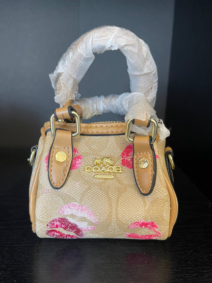 KIDS/ADULT SMALL PURSES! 👛
