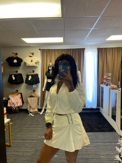 A.M Beige Luxe Motion Set 🤍