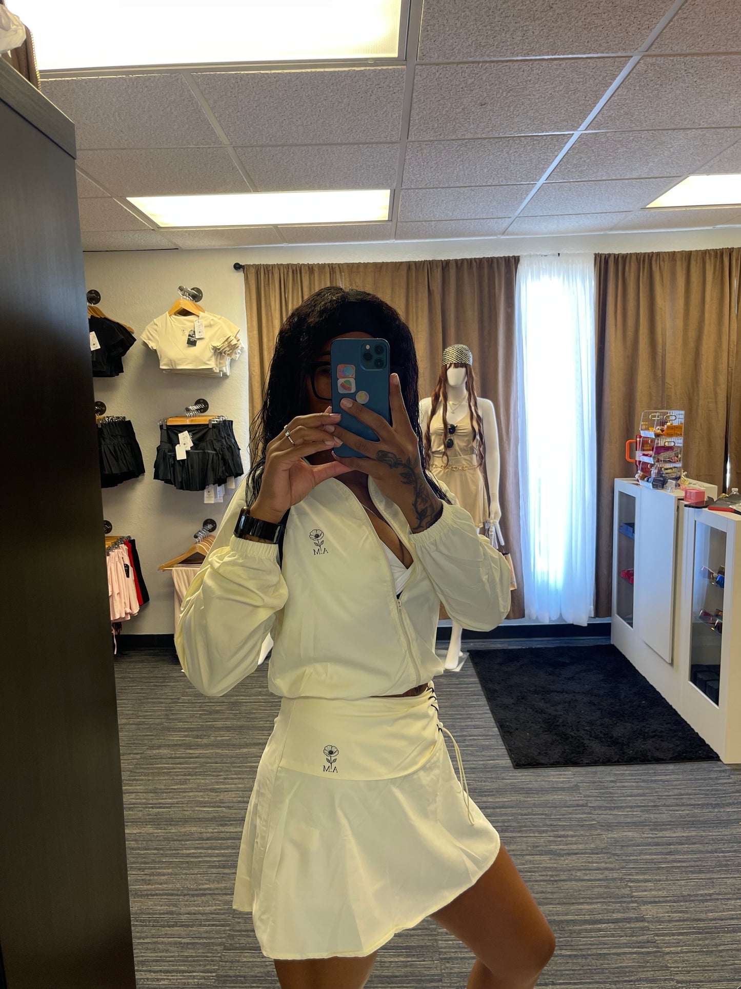 A.M Beige Luxe Motion Set 🤍