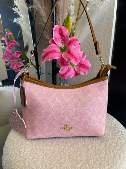 PINK Purse; Size Medium 💕
