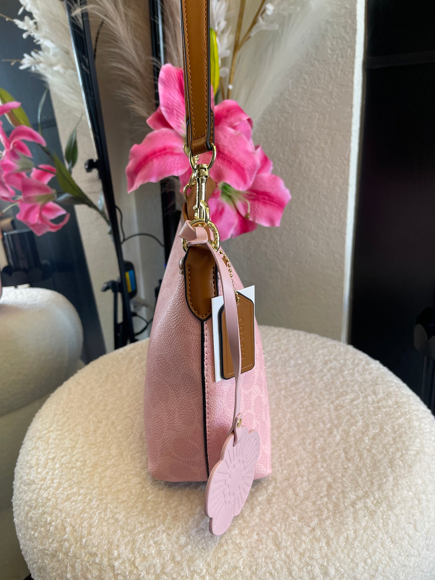 PINK Purse; Size Medium 💕