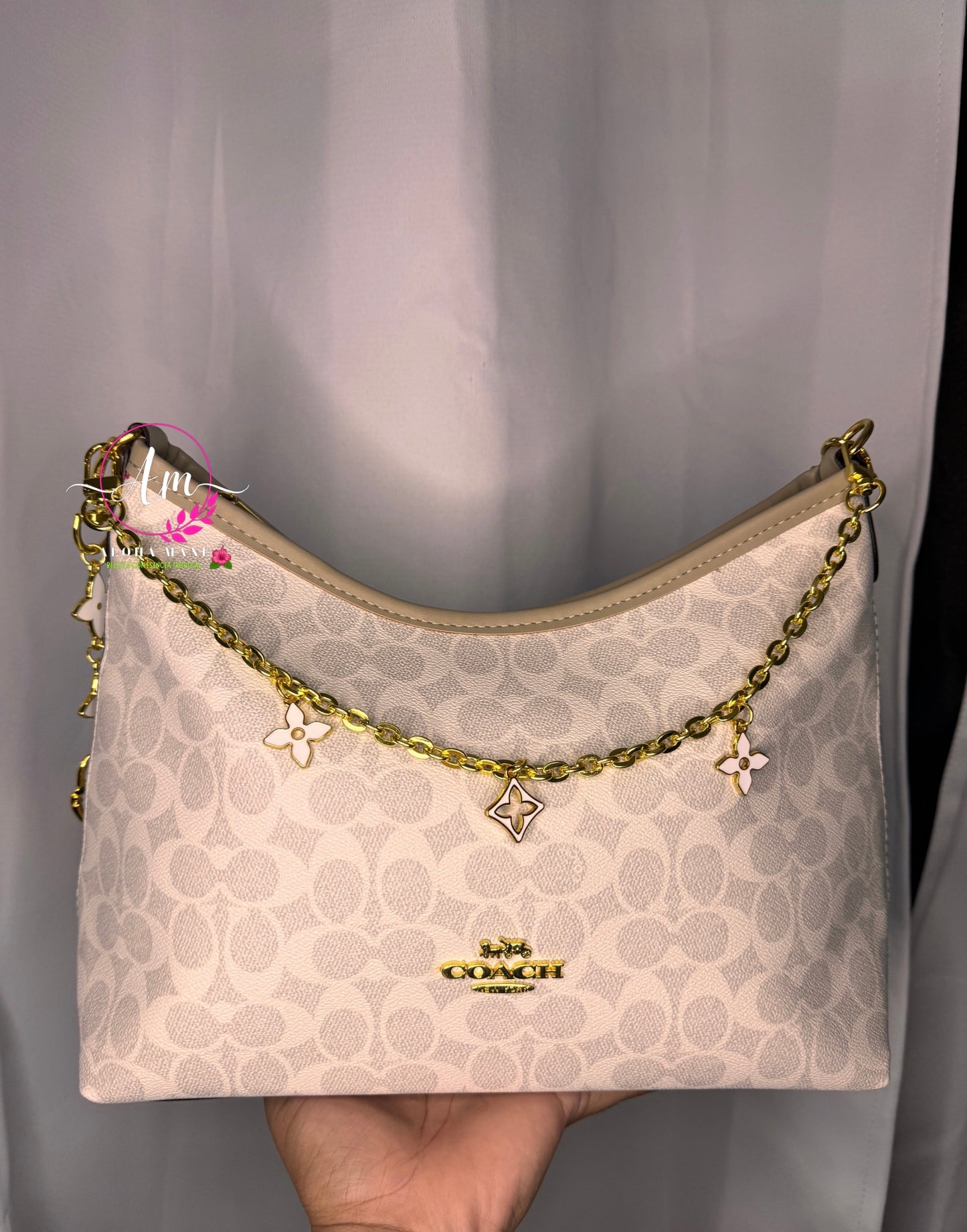 C/ LARGE PURSE!