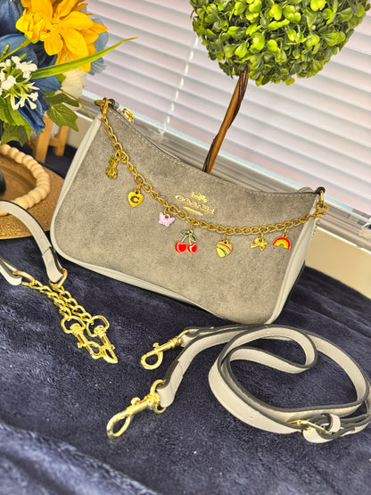 PURSES AND CHARM💋