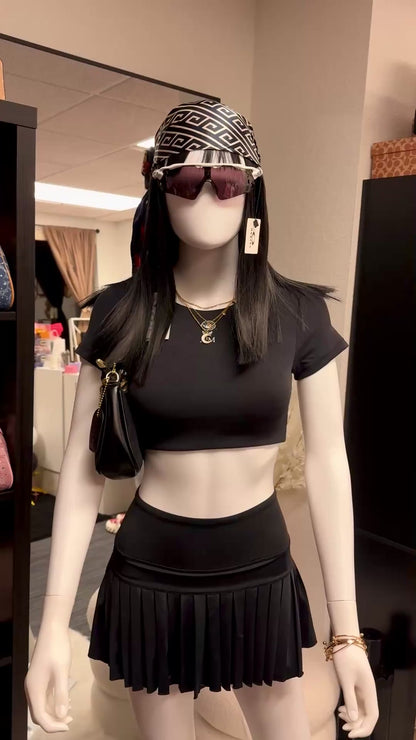 A.M SPORT SET.🖤🤍 (CROP TOP & FALDA PANTALON)