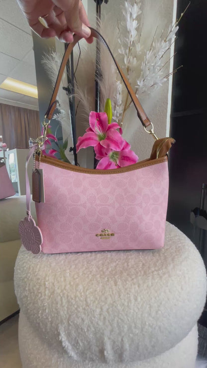 PINK Purse; Size Medium 💕